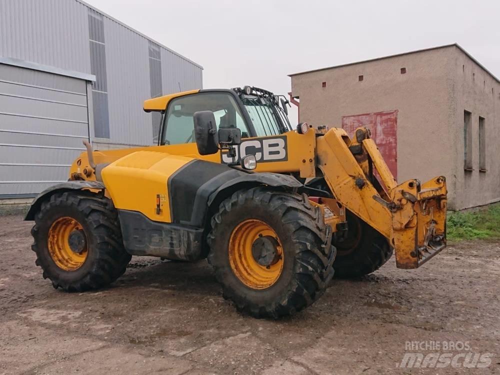 JCB 541-70 農業用伸縮臂裝載機