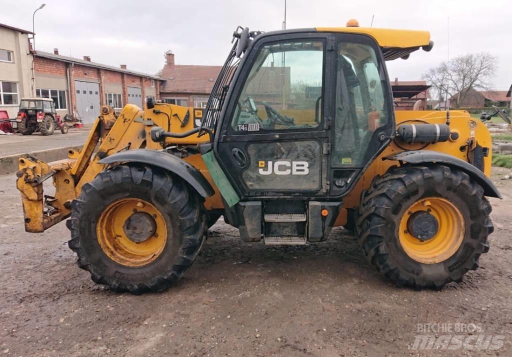 JCB 541-70 農業用伸縮臂裝載機