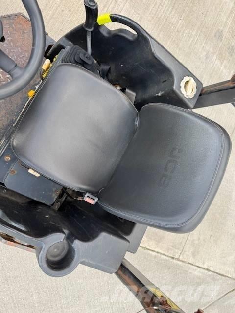 JCB CT 260-120 雙輪滾壓機