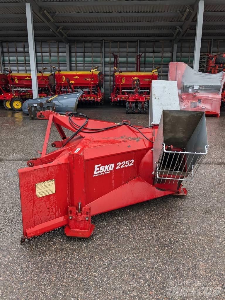 Esko 2252 掃雪機