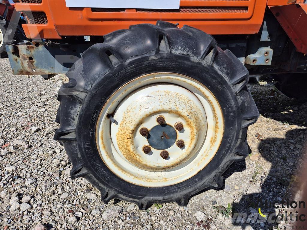 Kubota L1-205D 曳引機