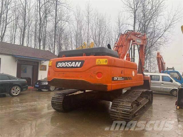 Doosan DX300 履帶式 挖土機/掘鑿機/挖掘機