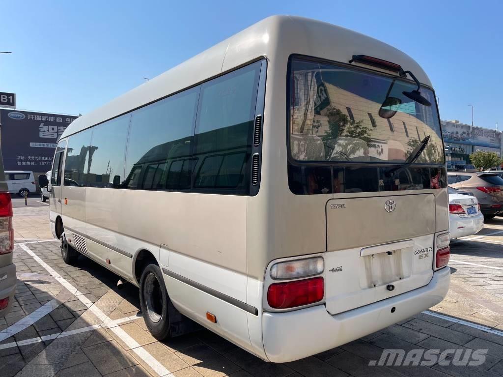 Toyota Coaster Bus 迷你巴士