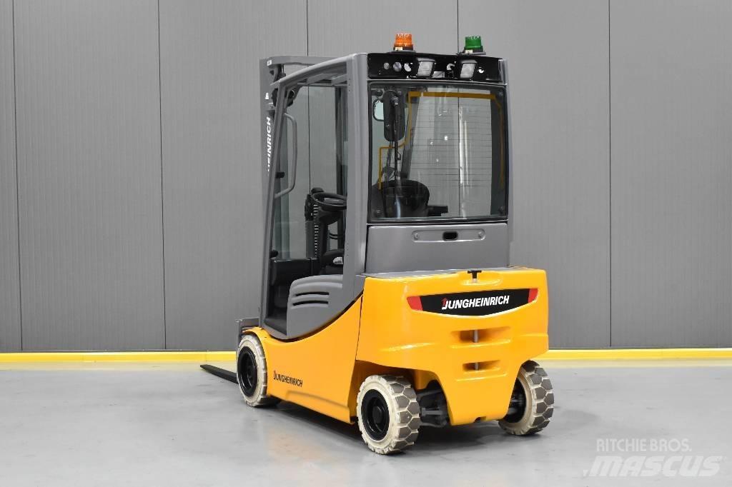 Jungheinrich EFG 320 電動堆高機