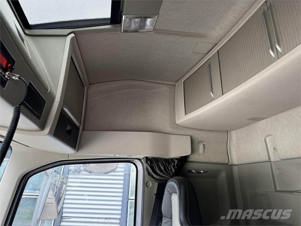 Volvo FH540 8x4 傾卸式卡車