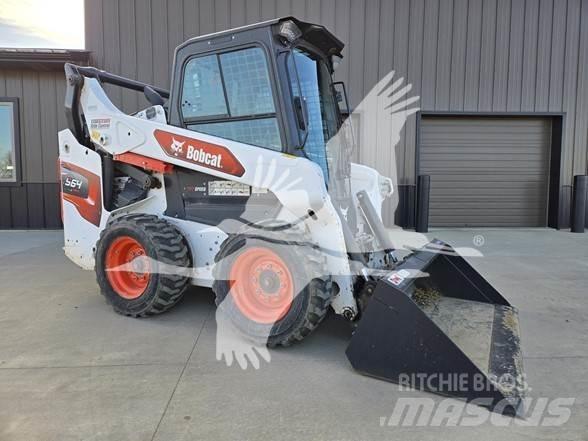 Bobcat S64 滑移轉向裝載機
