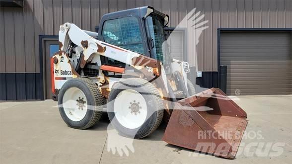 Bobcat S650 滑移轉向裝載機
