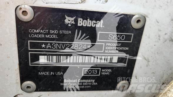 Bobcat S650 滑移轉向裝載機