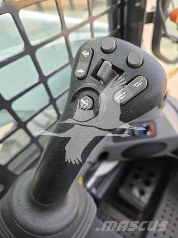 Bobcat S650 滑移轉向裝載機