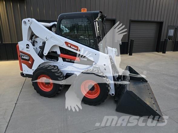 Bobcat S650 滑移轉向裝載機