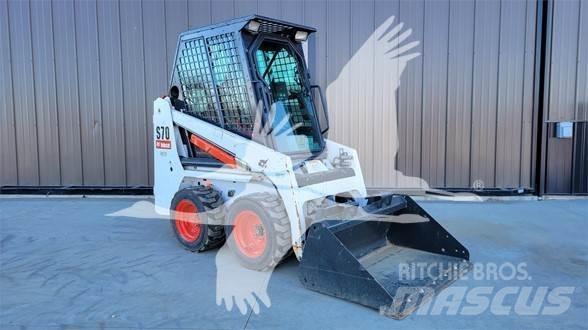 Bobcat S70 滑移轉向裝載機