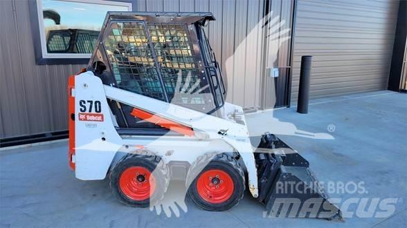 Bobcat S70 滑移轉向裝載機