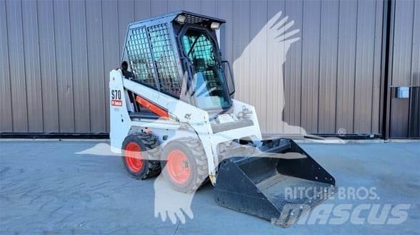 Bobcat S70 滑移轉向裝載機