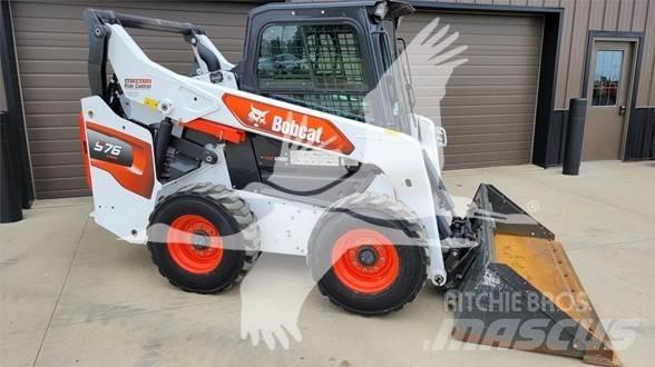 Bobcat S76 滑移轉向裝載機