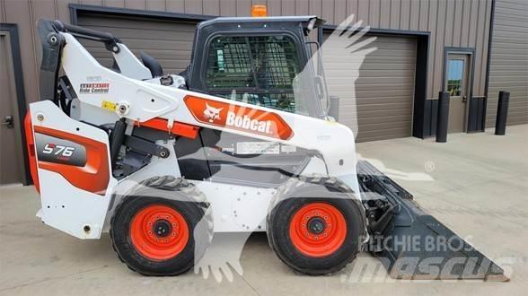 Bobcat S76 滑移轉向裝載機