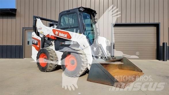 Bobcat S76 滑移轉向裝載機
