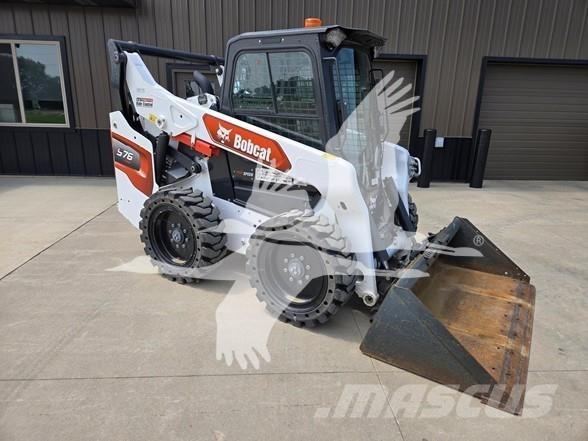Bobcat S76 滑移轉向裝載機