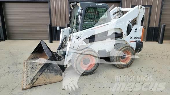 Bobcat S850 滑移轉向裝載機