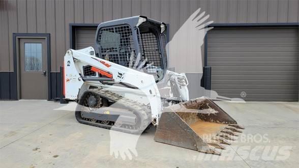 Bobcat T450 滑移轉向裝載機