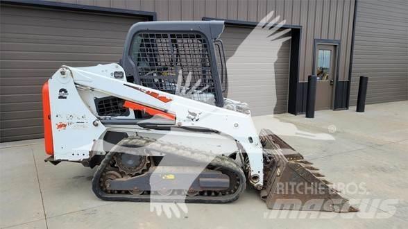 Bobcat T450 滑移轉向裝載機