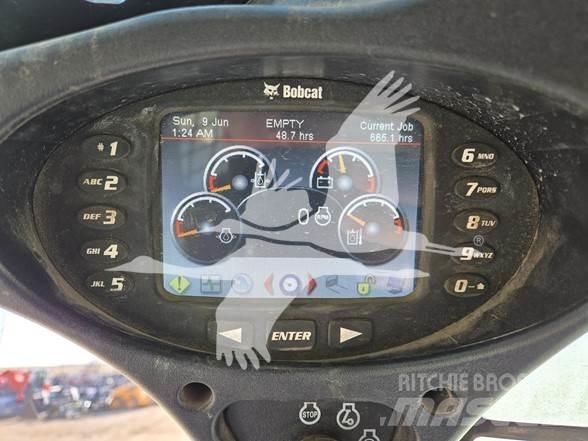 Bobcat T450 滑移轉向裝載機