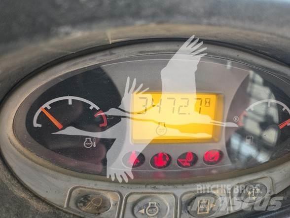 Bobcat T590 滑移轉向裝載機