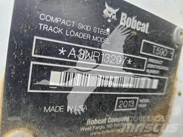Bobcat T590 滑移轉向裝載機