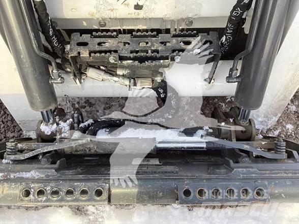 Bobcat T650 滑移轉向裝載機