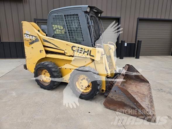 Gehl 5240E 滑移轉向裝載機