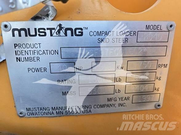 Mustang 2040 滑移轉向裝載機