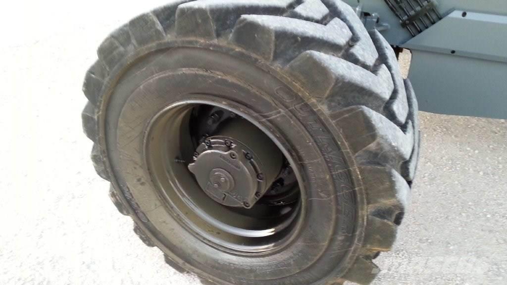 Haulotte HA 32 PX 曲臂高空作業車