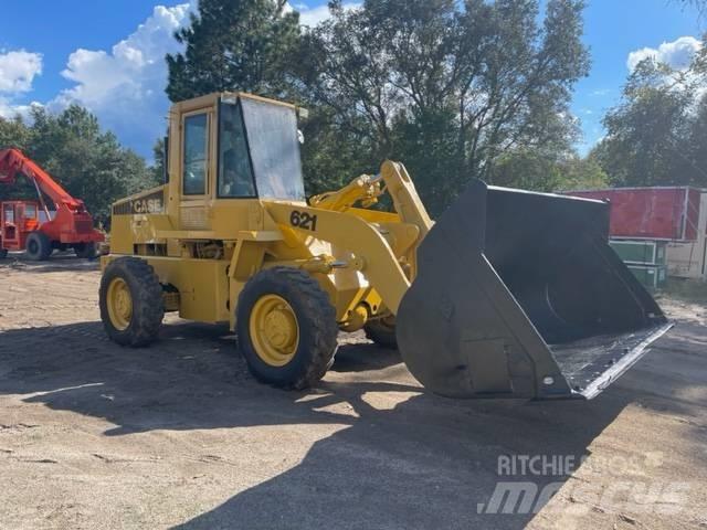 CASE 621 輪胎式裝載機
