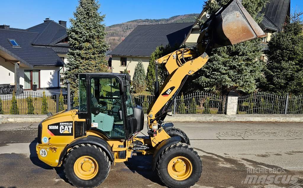 CAT 908 M 輪胎式裝載機