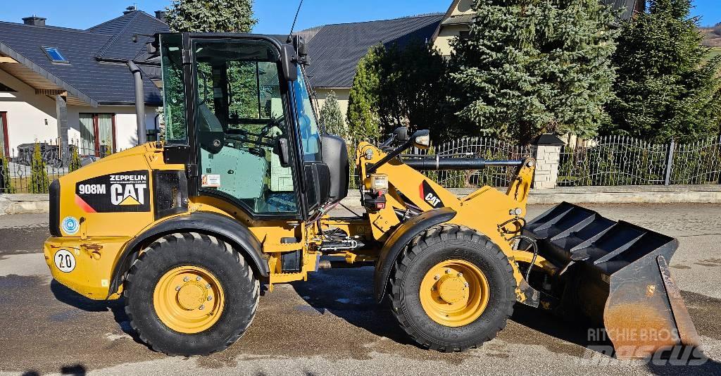 CAT 908 M 輪胎式裝載機