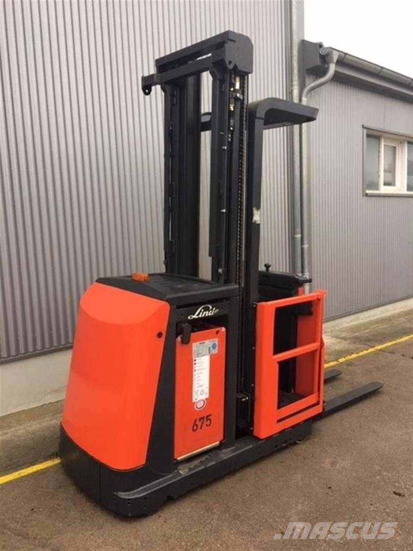Linde V11 高舉式裝載機