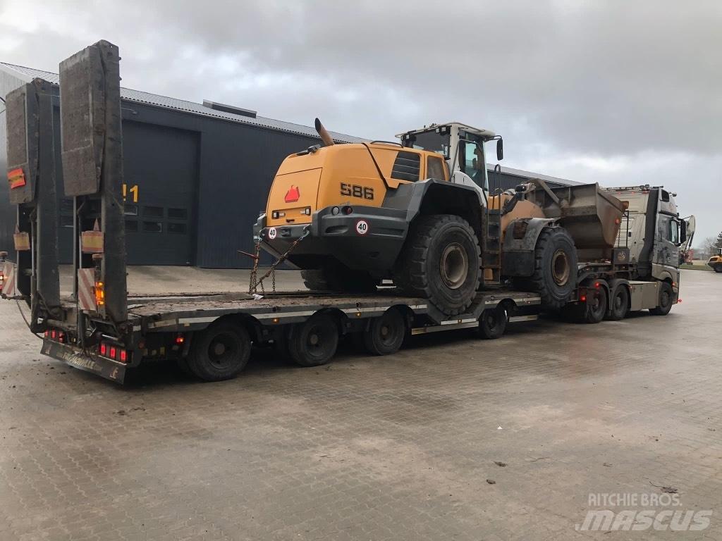 Liebherr L 586 輪胎式裝載機