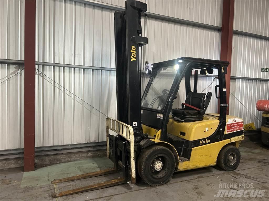 Yale GDP35VX 柴油卡車