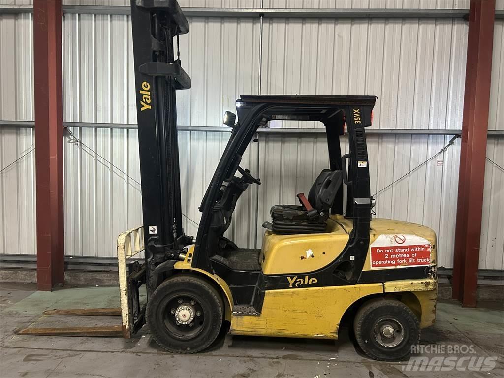 Yale GDP35VX 柴油卡車