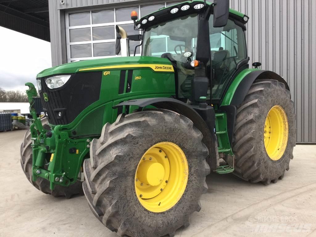 John Deere 6R250 曳引機