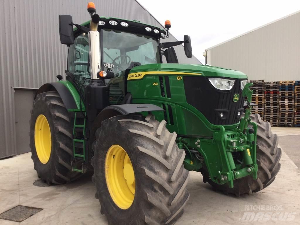 John Deere 6R250 曳引機