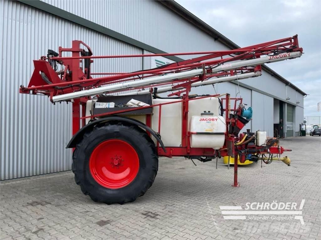 Jacoby 3500 L 牽引式噴霧機