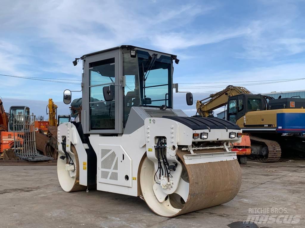 CAT CB 7 雙輪滾壓機