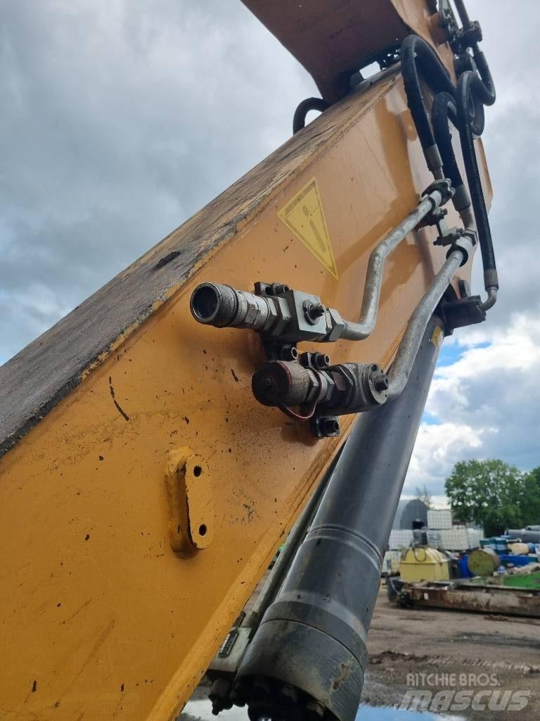 Liebherr R 922 履帶式 挖土機/掘鑿機/挖掘機