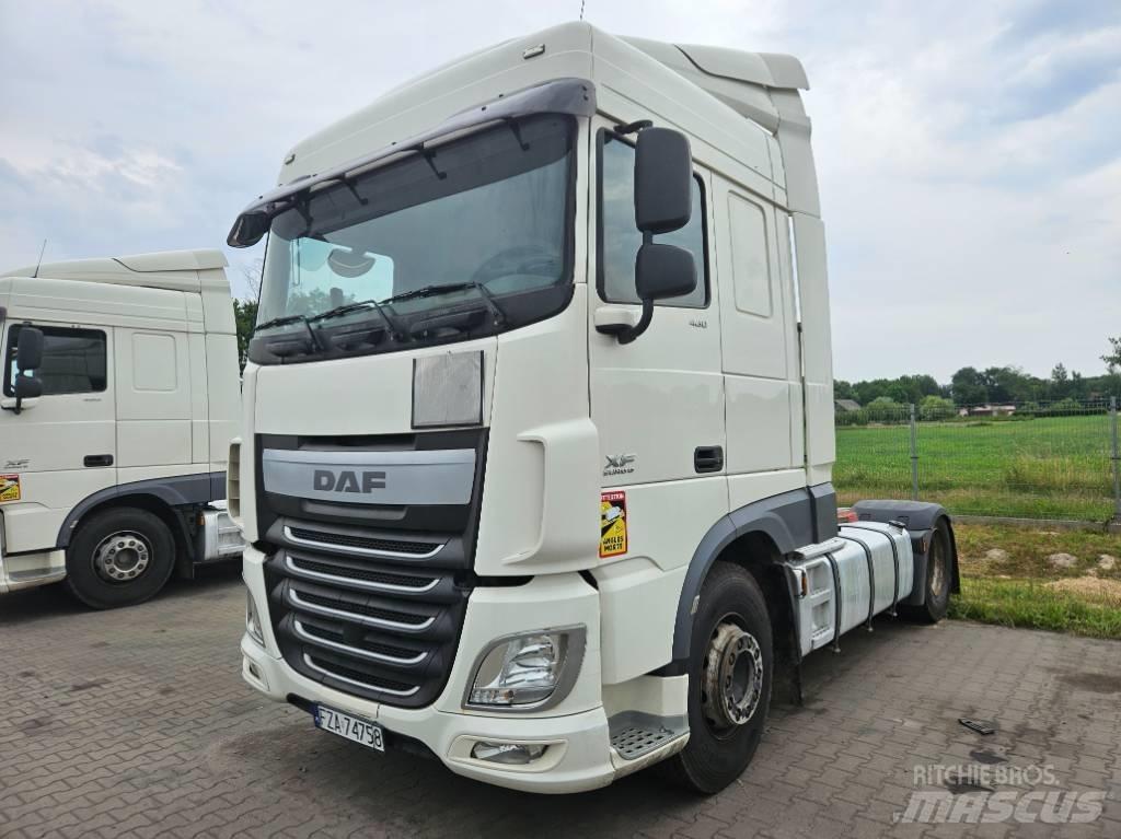 DAF XF460 曳引機組件