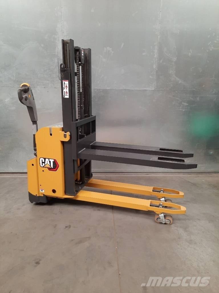 CAT PSD125/160 行走控制式堆積機