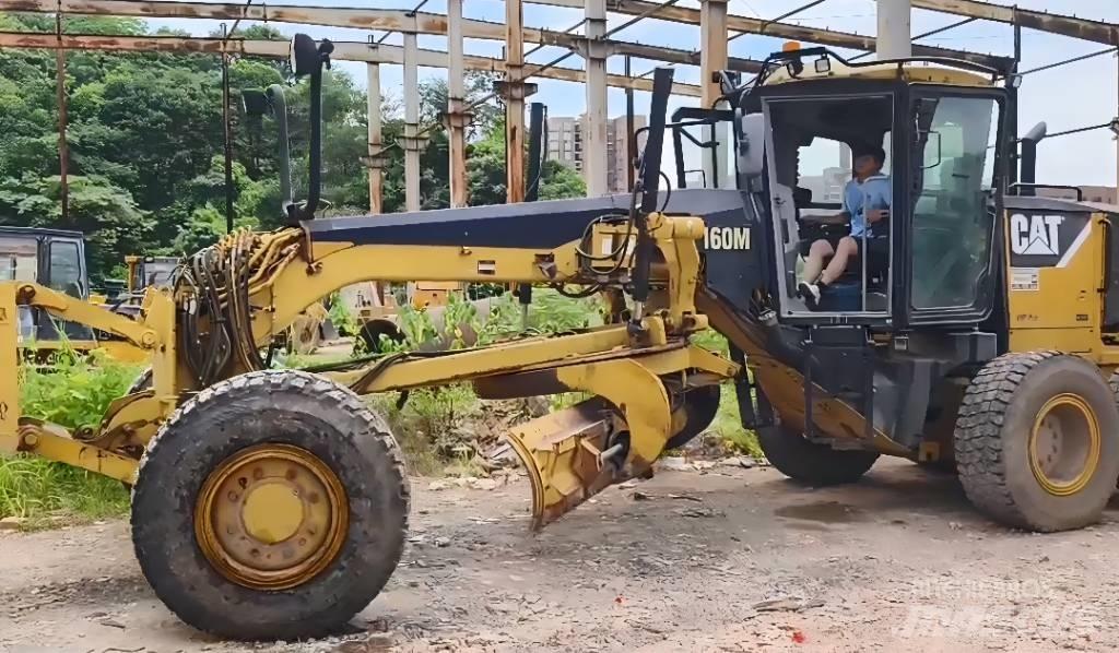 CAT 160 M 平土機