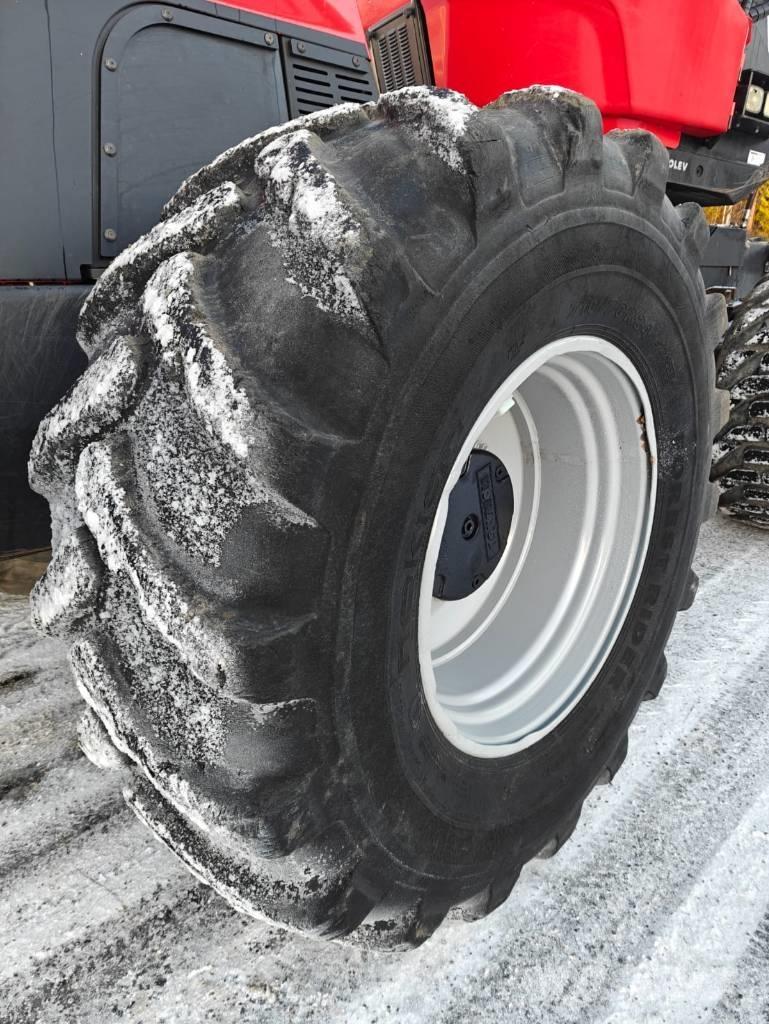 Komatsu 951 收穫機