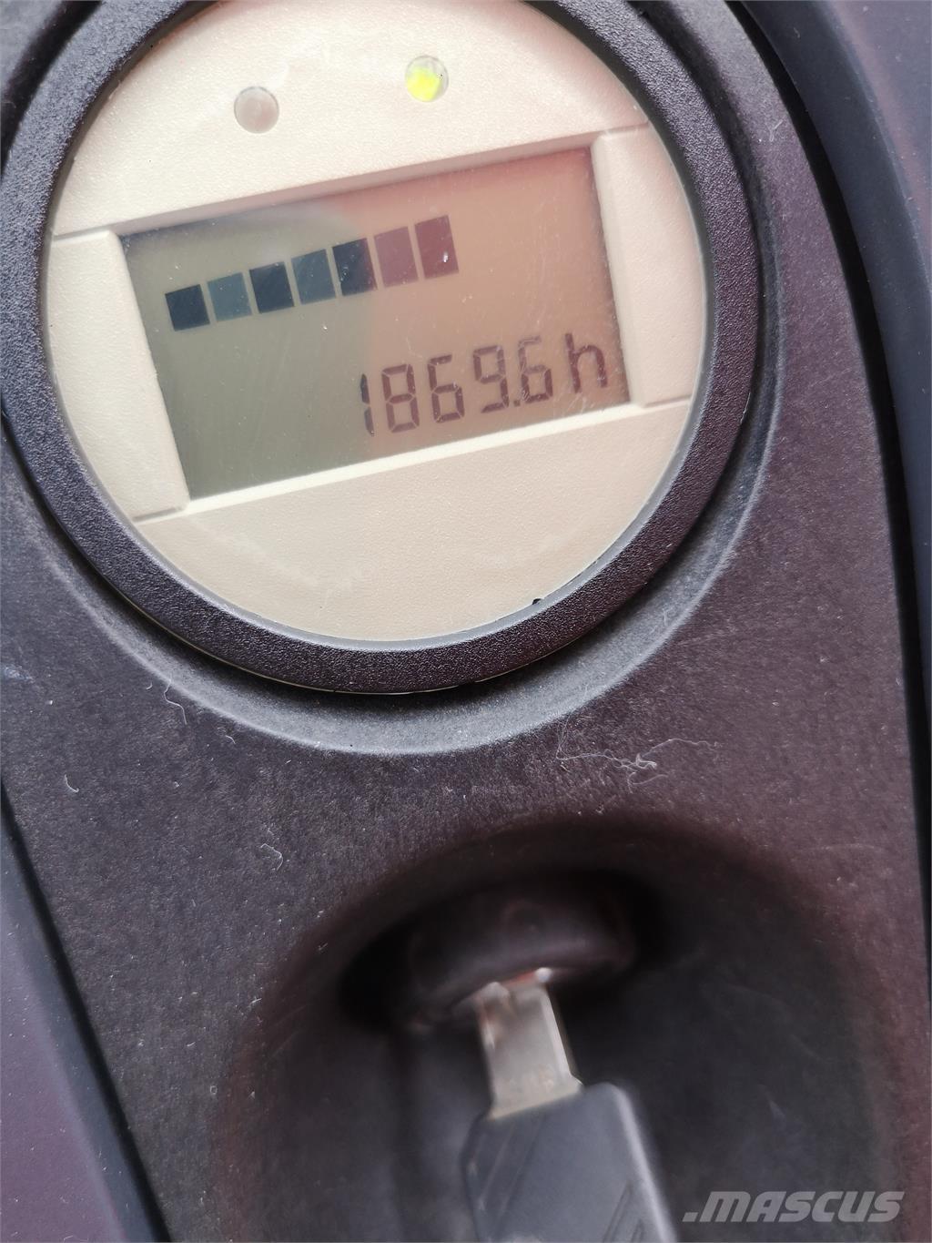 Linde T16 Li-Ion 行走控制式堆積機