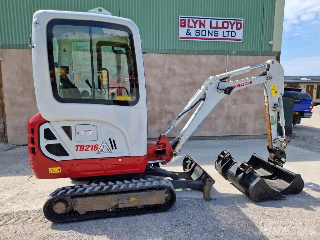 Takeuchi TB 216 A 小型挖土機/掘鑿機<7t(小型挖掘機)