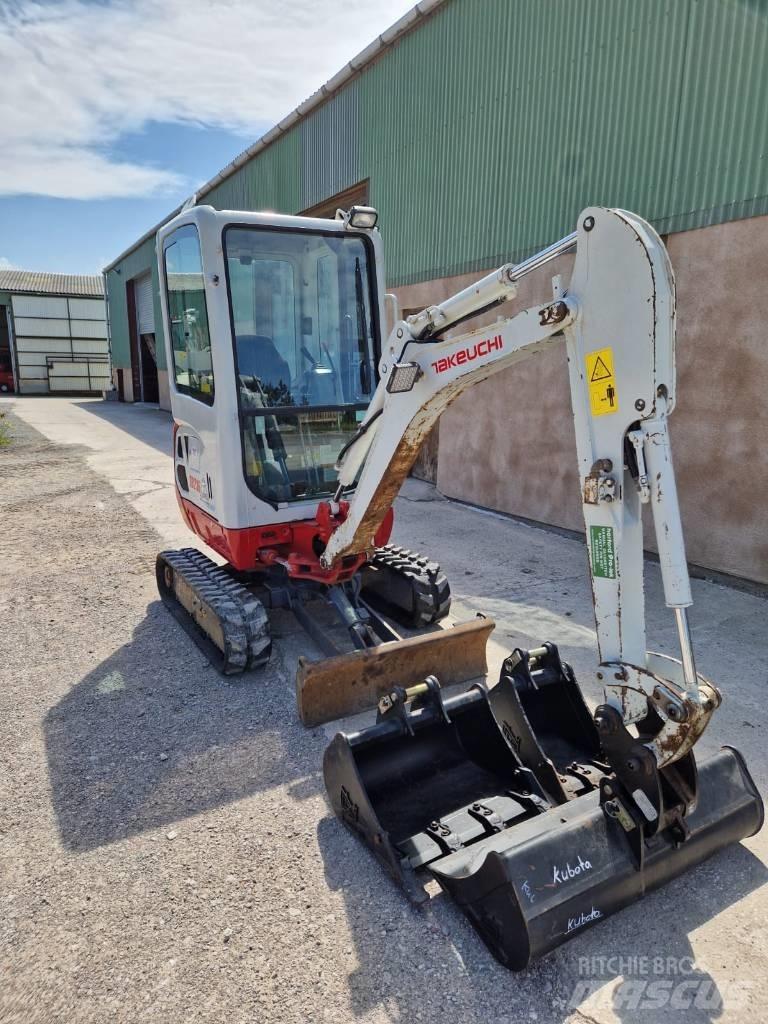 Takeuchi TB 216 A 小型挖土機/掘鑿機<7t(小型挖掘機)